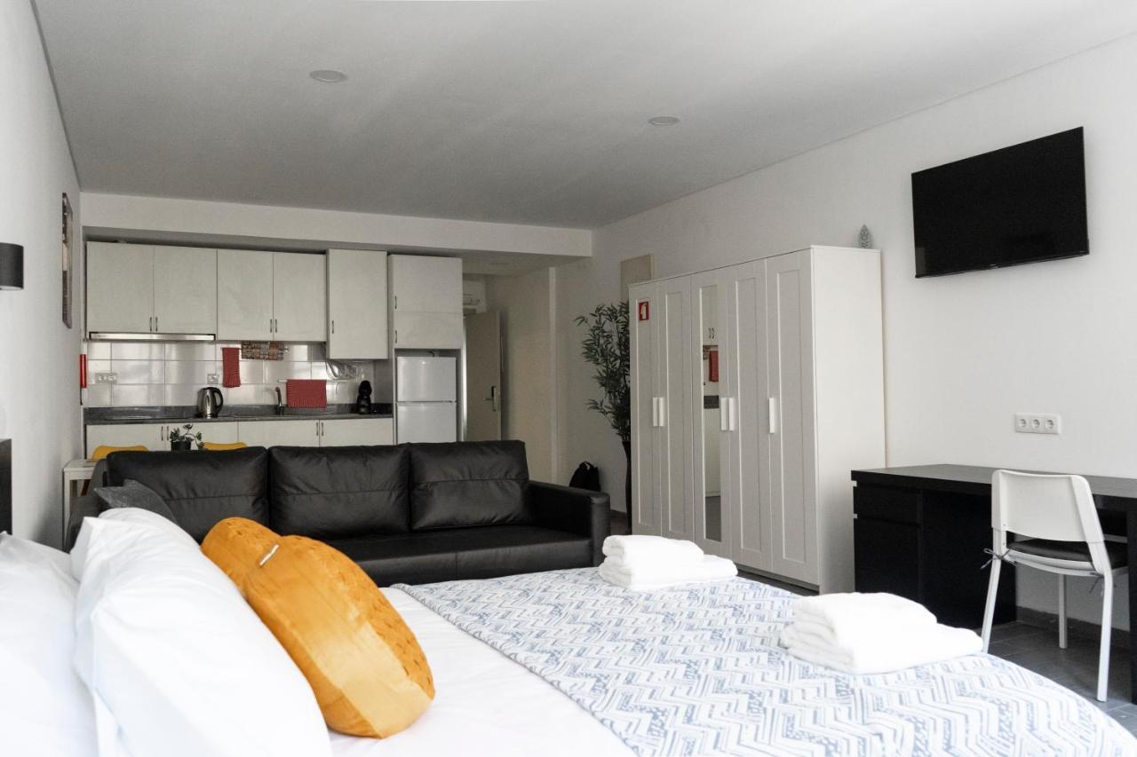 Almada Downtown 302 Apartment Порто Екстериор снимка